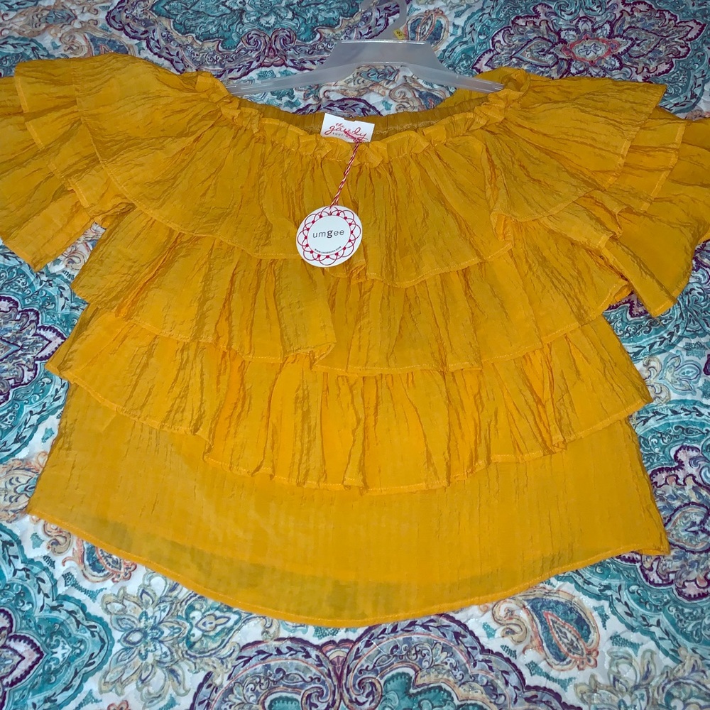 ⚡️FLASH SALE⚡️UMGEE FIESTA TOP M